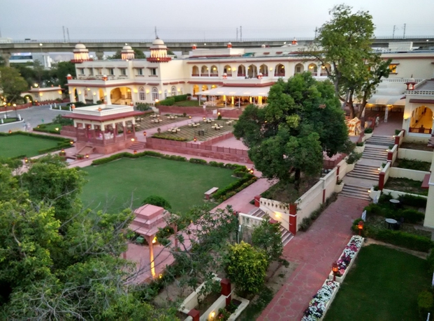 Imagen de los exteriores del Hotel Jai Mahal Palace. Foto 12