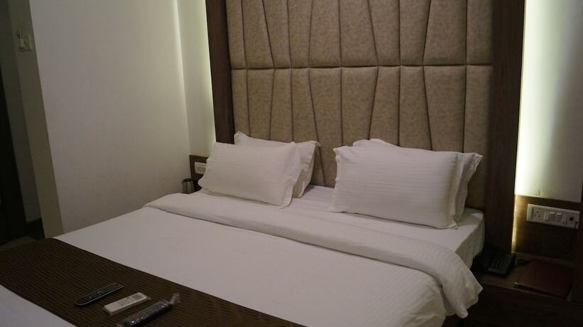 Imagen general del Hotel Jai Malahar Residency. Foto 1