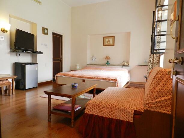 Imagen de la habitación del Hotel Jai Niwas. Foto 23