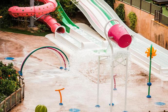 Imagen de la piscina del Hotel Jaime I, Salou. Foto 8