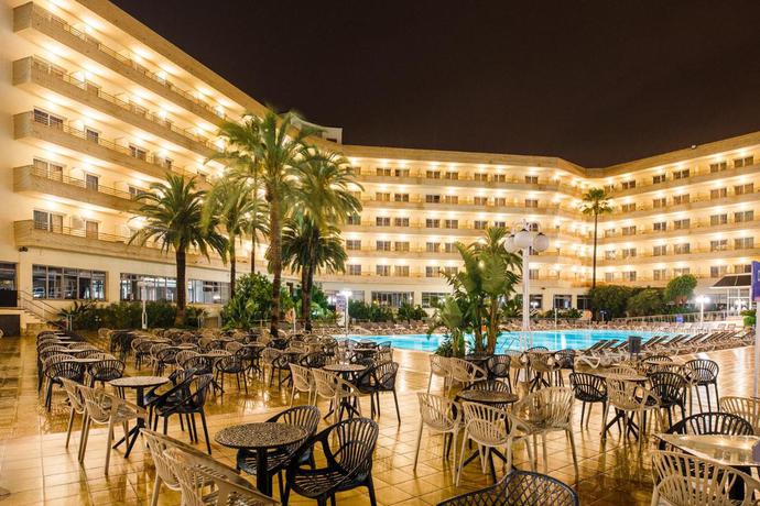 Imagen de la piscina del Hotel Jaime I, Salou. Foto 10