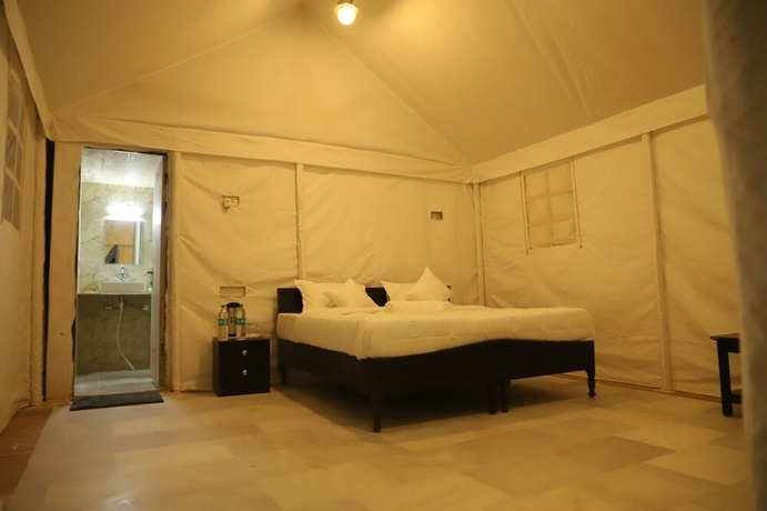 Imagen de la habitación del Hotel Jain Empire Resort and Camp. Foto 8