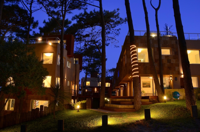 Imagen de los exteriores del Hotel Jaina Resort and Spa. Foto 10