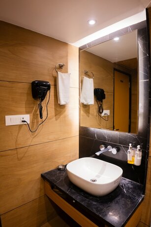 Imagen general del Hotel Jain\'s Rajhans. Foto 6
