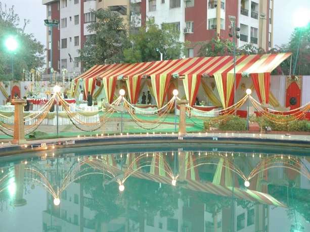 Imagen de los exteriores del Hotel Jaipur Ashok. Foto 12
