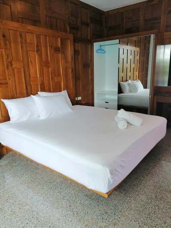 Imagen de la habitación del Hotel Jairak Hotel. Foto 8