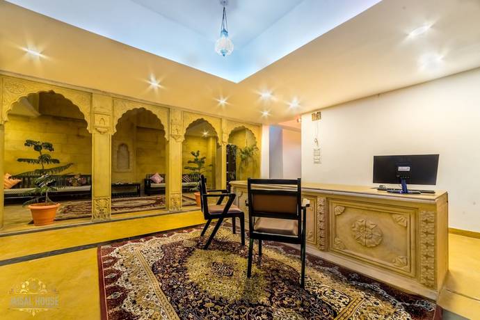Imagen de los interiores del Hotel Jaisal House. Foto 18