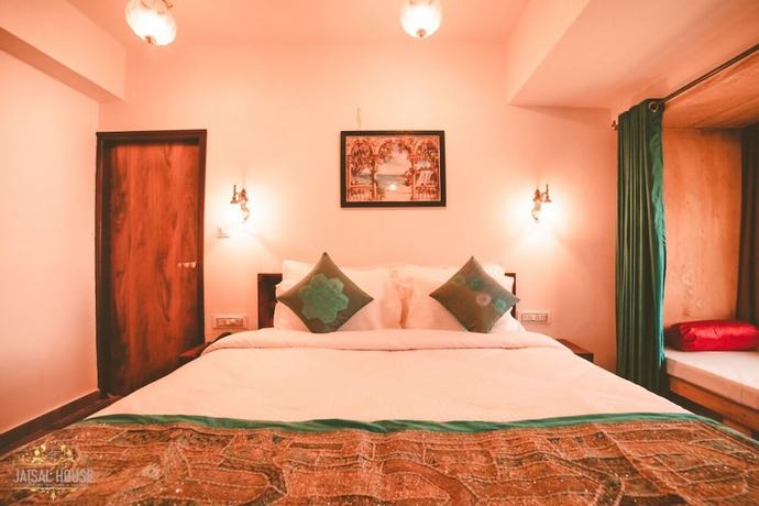 Imagen de la habitación del Hotel Jaisal House. Foto 9