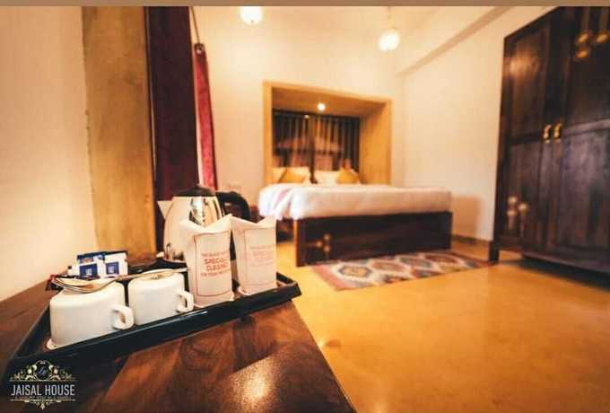 Imagen de la habitación del Hotel Jaisal House. Foto 14