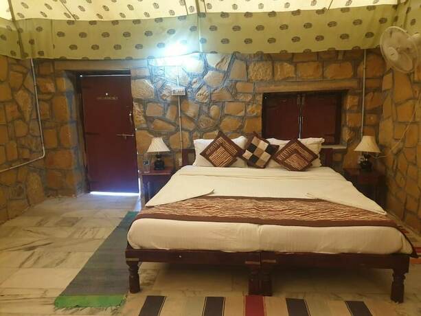 Imagen de la habitación del Hotel Jaisalmer Desert Safari Camps And Resort. Foto 16