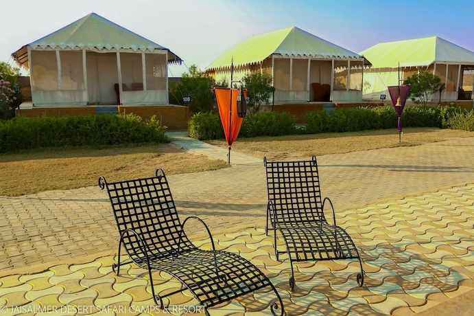 Imagen de la piscina del Hotel Jaisalmer Desert Safari Camps and Resort. Foto 9