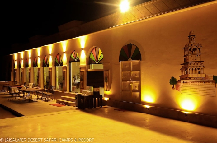 Imagen del bar/restaurante del Hotel Jaisalmer Desert Safari Camps and Resort. Foto 2