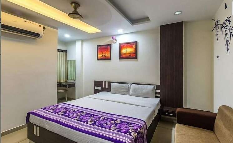 Imagen de la habitación del Hotel Jaishree Palace. Foto 13