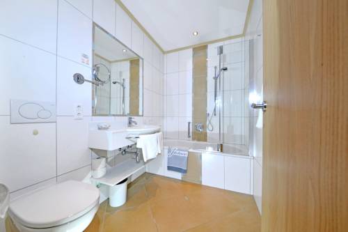 Imagen de la habitación del Hotel Jakobwirt. Foto 9