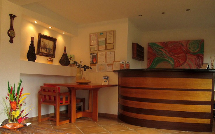 Imagen de los interiores del Hotel Jakuzzi. Foto 11