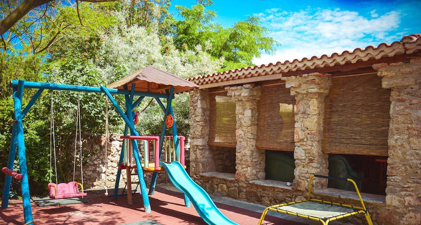 Imagen de los exteriores del Hotel Jakuzzi. Foto 10