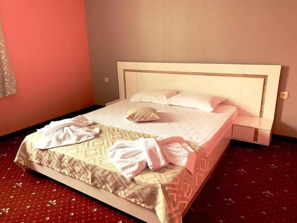 Imagen de la habitación del Hotel Jaky. Foto 1