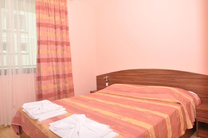 Imagen de la habitación del Hotel Jaky. Foto 2