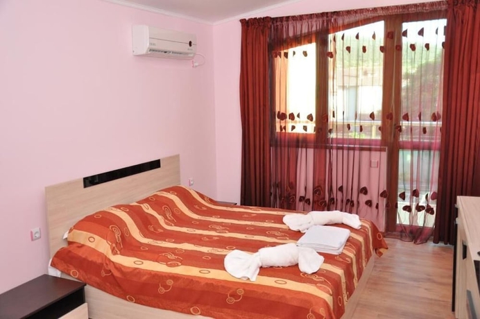 Imagen de la habitación del Hotel Jaky. Foto 7