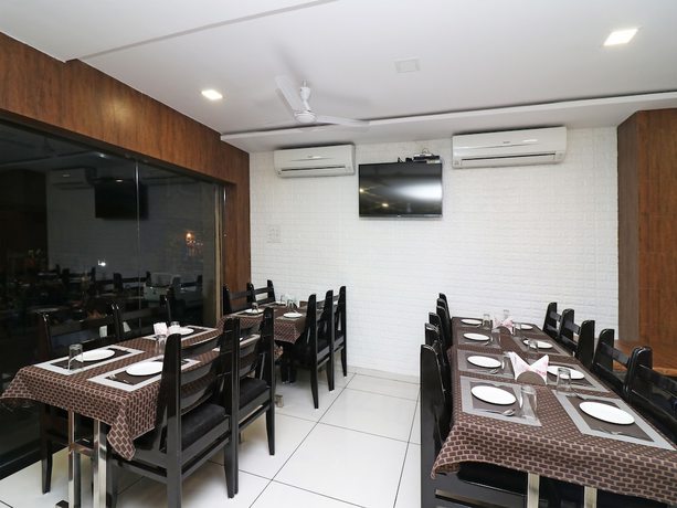 Imagen del bar/restaurante del Hotel Jalaj Retreat Bhilwara. Foto 2