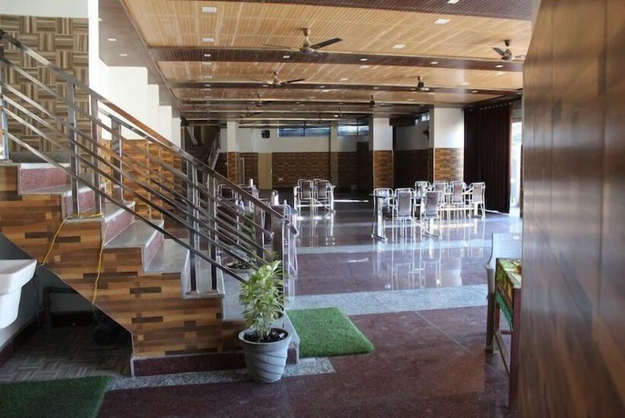 Imagen del bar/restaurante del Hotel Jalal Palace. Foto 4