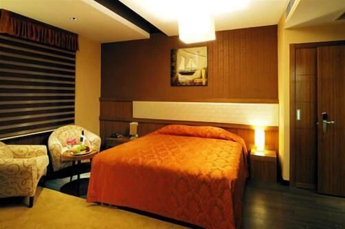 Imagen de la habitación del Hotel Jaleriz. Foto 14