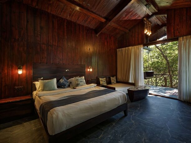 Imagen de la habitación del Hotel Jalsrushti Island Resort. Foto 18