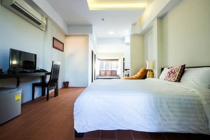Imagen de la habitación del Hotel Jamadevi. Foto 8