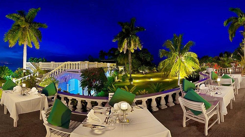 Imagen del bar/restaurante del Hotel Jamaica Inn. Foto 2