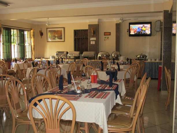 Imagen del bar/restaurante del Hotel Jambo Village. Foto 6