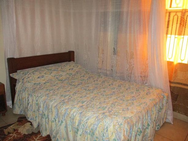 Imagen de la habitación del Hotel Jambo Village. Foto 12