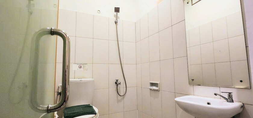 Imagen general del Hotel Jambrut Inn. Foto 2