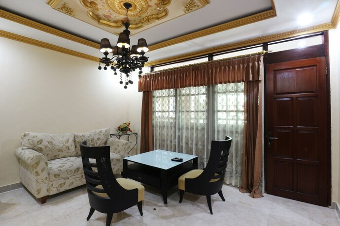 Imagen de la habitación del Hotel Jambrut Inn. Foto 16
