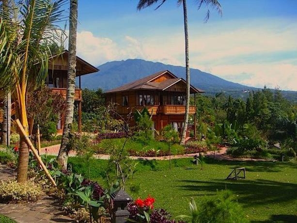 Imagen general del Hotel Jambuluwuk Convention Hall and Resort Puncak. Foto 1