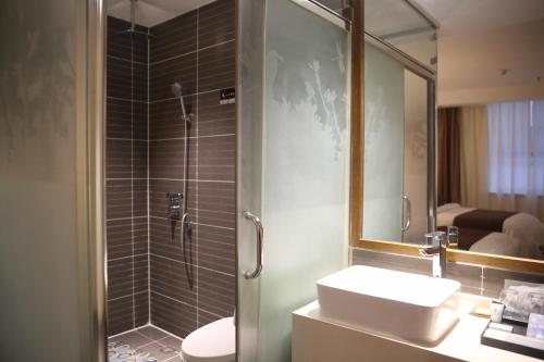 Imagen general del Hotel James Joyce Coffetel Yan'an. Foto 1
