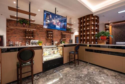 Imagen general del Hotel James Joyce Coffetel&middot; Baoding Yi County Yandu Ancient Town. Foto 2
