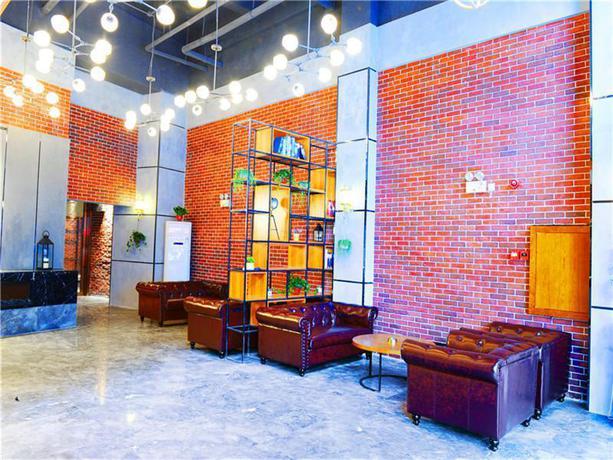 Imagen general del Hotel James Joyce Coffetel&middot;Mianyang Jiangyou Junxian City Plaza. Foto 2