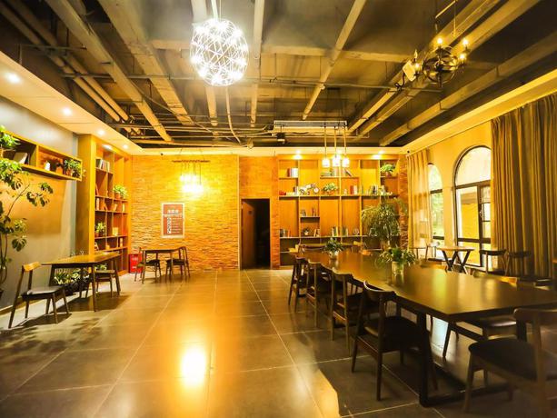 Imagen general del Hotel James Joyce Coffetel&middot;Xinyang Normal University. Foto 3