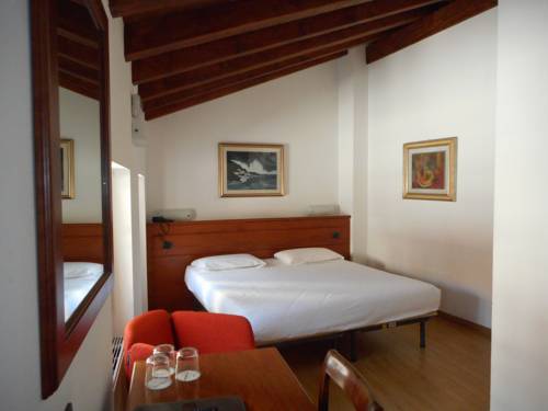 Imagen general del Hotel James Joyce. Foto 1