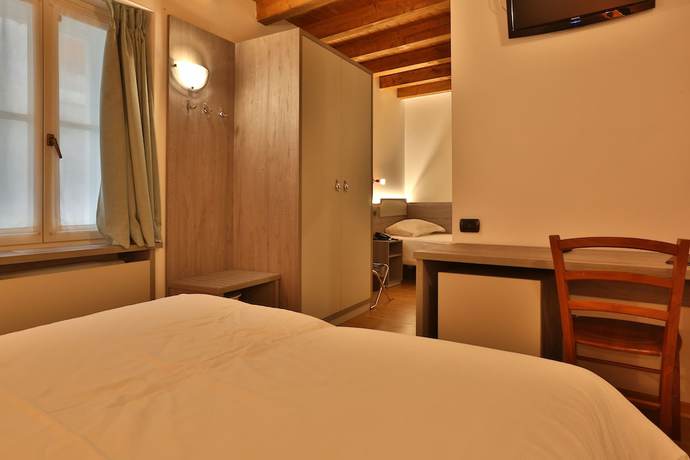 Imagen de la habitación del Hotel James Joyce, Trieste. Foto 5