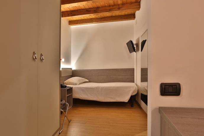 Imagen de la habitación del Hotel James Joyce, Trieste. Foto 8