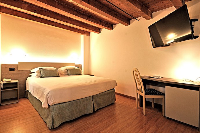 Imagen de la habitación del Hotel James Joyce, Trieste. Foto 9