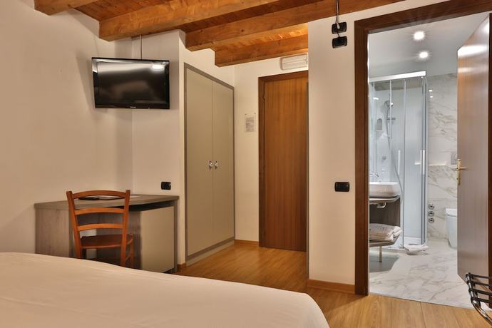 Imagen de la habitación del Hotel James Joyce, Trieste. Foto 12