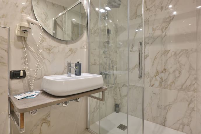 Imagen de la habitación del Hotel James Joyce, Trieste. Foto 17