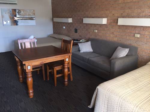 Imagen de la habitación del Hotel James Street Motor Inn. Foto 4