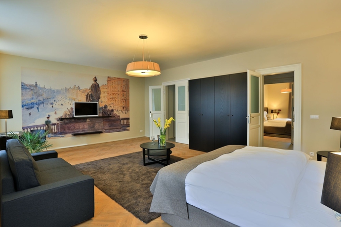 Imagen de la habitación del Hotel James and Apartments. Foto 5