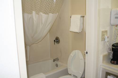 Imagen de la habitación del Hotel Jameson Inn - Brunswick. Foto 3