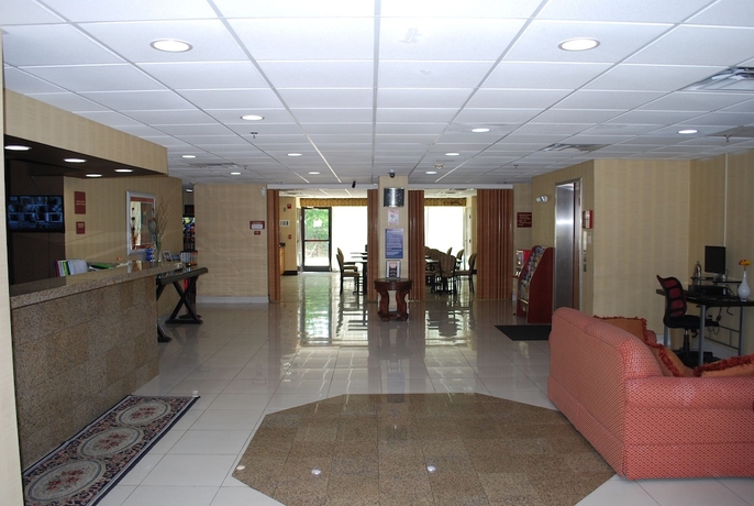 Imagen de los interiores del Hotel Jameson Inn and Suites Riverdale. Foto 14