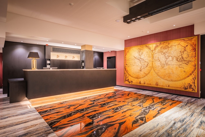 Imagen de los interiores del Hotel Jamingo. Foto 11