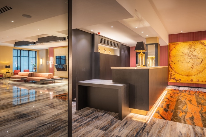 Imagen de los interiores del Hotel Jamingo. Foto 12